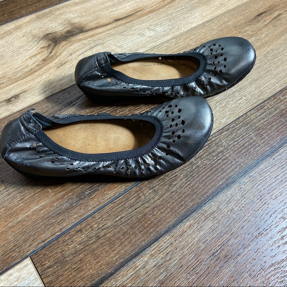 Taos Leather Flats Size 7  7.5 - Picture 3 of 11